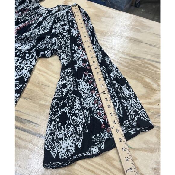 SOFT SURROUNDINGS Peasant Boho Tunic Top Size L Black Relaxed Sequin Bell Sleeve - Picture 13 of 13